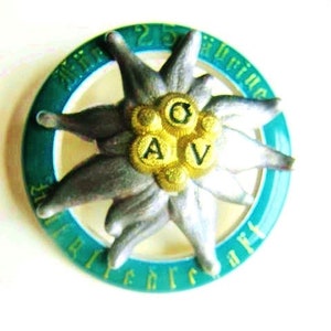 25 yrs EDELWEISS PIN, German Text, Austrian Alpenverein, 25 years Membership, 1 1/4 diameter, Alpine Clu image 1