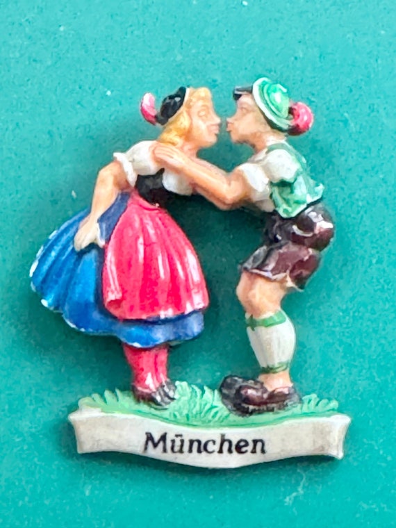 Vint German Hat Pin, KISSING OKTOBERFEST COUPLE, … - image 1