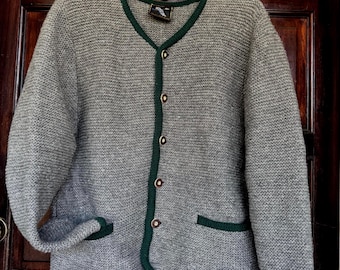 Cardigan da uomo pesante in maglia, grigio, con finiture verde cacciatore, bottoni in corno di cervo, lavorazione a maglia a coste, Pohl Salzburg, Austria