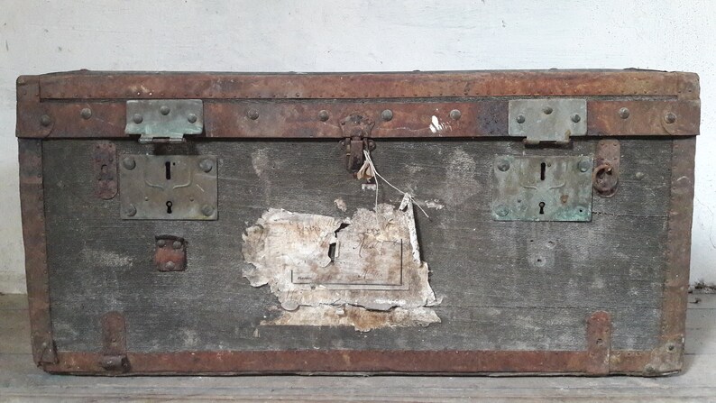 steamer trunk toy box