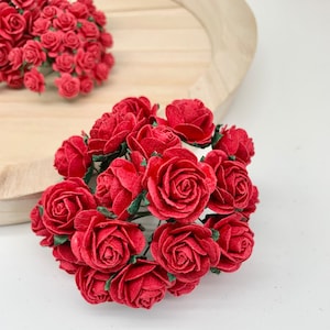20 x Maulbeerpapier Blumen Offene Rosen - 10 mm, 15 mm, 20 mm oder 25 mm - Rot