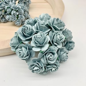 20 x fiori di carta di gelso rose aperte - 10 mm, 15 mm, 20 mm o 25 mm - grigio argento