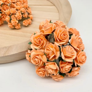 20 x Fiori di carta di gelso Rose aperte - 10 mm, 15 mm, 20 mm o 25 mm - Pesca