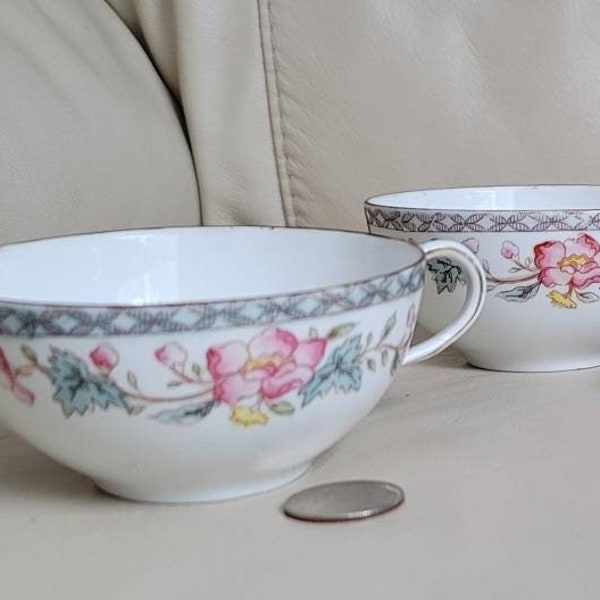 Noritake Nippon porcelain Berkeley pattern four teacups 1912 circa beautiful set. Rare find.