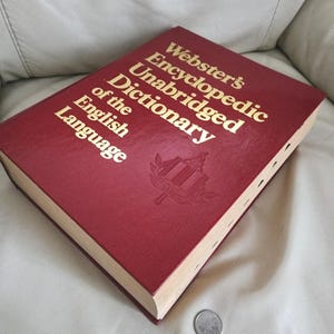 Hardcover book Webster&#39;s Encyclopedia Unabridged Dictionary of The English Language 1989 by Portland House New York, vintage reference books
