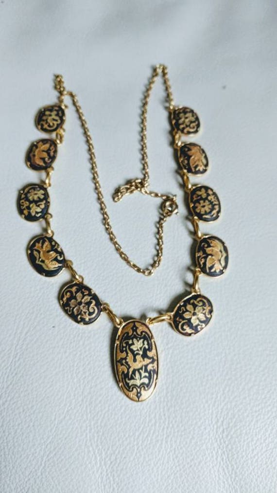 Vintage Damascene pendants vintage necklace in bla