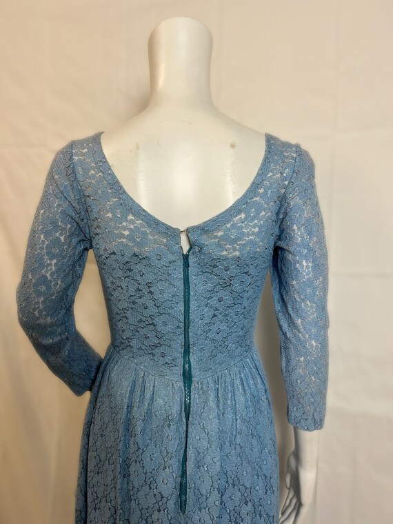Blue lace 1950's dress - classic prom dress with pretty bow detail. Size UK 10 approx (US 8, EU 38)