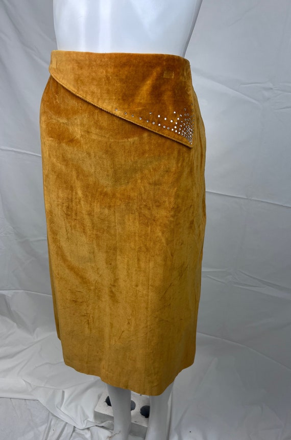 Vintage 1980s Mustard Yellow Velvet Skirt, Diaman… - image 4