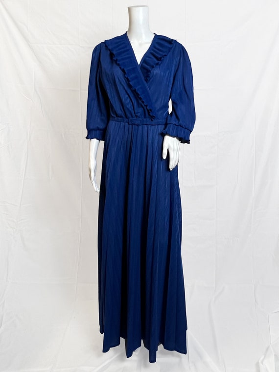 1970s Navy Blue Wrap Dress, C and A Vintage Dress. - image 5