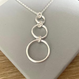 Sterling Silver Triple Circle Pendant Necklace: Interconnected Rings