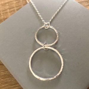 Sterling Silver Circles Necklace, Hammer Textured Infinity Circle Chain Pendant, Silver Jewellery Gift for Her,