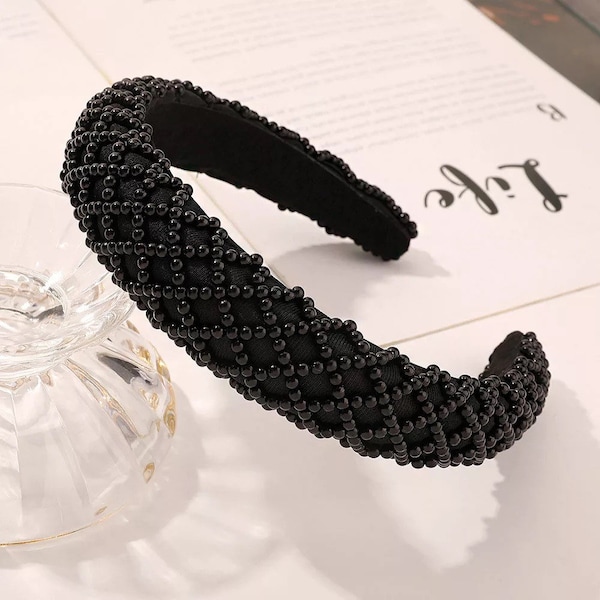 Black Baroque pearl beaded headband - 2023 trending hair accessory