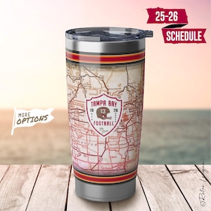 Vaso de los Tampa Bay Buccaneers con mapa vintage de Tampa Bay – Taza de viaje de acero inoxidable de 20 oz – Opción personalizada – El mejor regalo de Tampa Bay