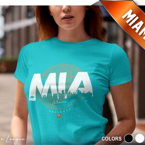 Miami Football T Shirt | Skyline Stadtplan | Miami Vintage Karte | Superweiches Next Level T-Shirt für Frauen | Weihnachtsgeschenk für Miami Fan