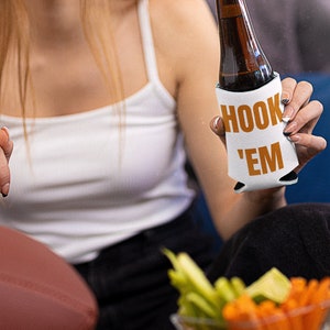 Hook 'Em Can Cooler