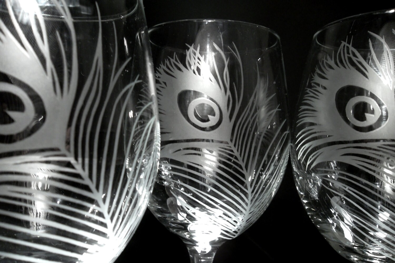 Etched wine glasses with peacock feather. Wedding gift Etsy
