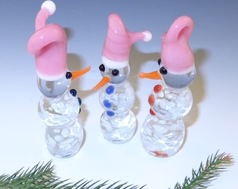 Glass Snowman, Pink Hat, Snowmen Ornament, Sculpture, Figurine - flamework, lampwork, boro