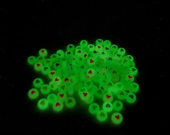 STAND IN NIGHT 300pcs luminous Alphabet letter beads love heart spacer