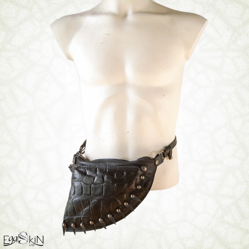 pouch pouch worn round the waist unisex Ryu with spikes handmade in Italy leather pouch