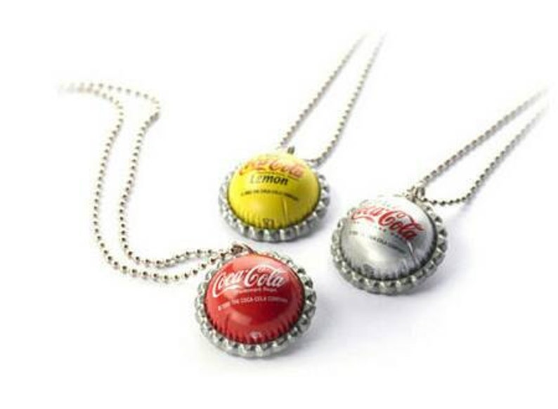 Кепка city sport. Панно из бутылочных крышек. Cap mockup. Снэпбэк under armour. Cap project.