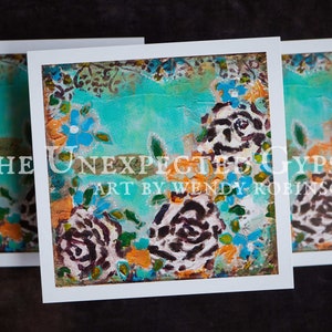 Impresión artística cuadrada de 6 x 6 pulgadas: cuadro de flores 'Serendipity' para enviar, enmarcar o llevar en un diario.