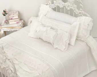 White Shabby Cottage Chic Dollhouse/Dollhouse White Bedding Set/1:12 Scale Dollhouse Bed/Dollhouse Bed Linen/Miniatures/Ruffled Doll Bedding