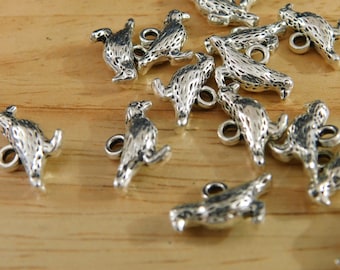 Small Crow Bird Alloy Charms. Antique Silver 16x11mm (metal pendant animal magpie raven birb tibetan silver nature theme)