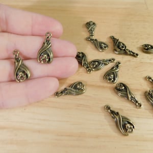 Bat Connector Charms, Antique Bronze, 21mm (alloy earring finding dangle drop link tibetan halloween goth gothic dark academia goblincore