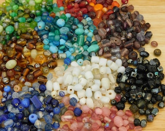 30 grams Mixed Glass Spacer Beads, B GRADE, 3mm to 8mm (ab clear opaque frosted round rainbow hippie rustic boho bohemian soup vintage style
