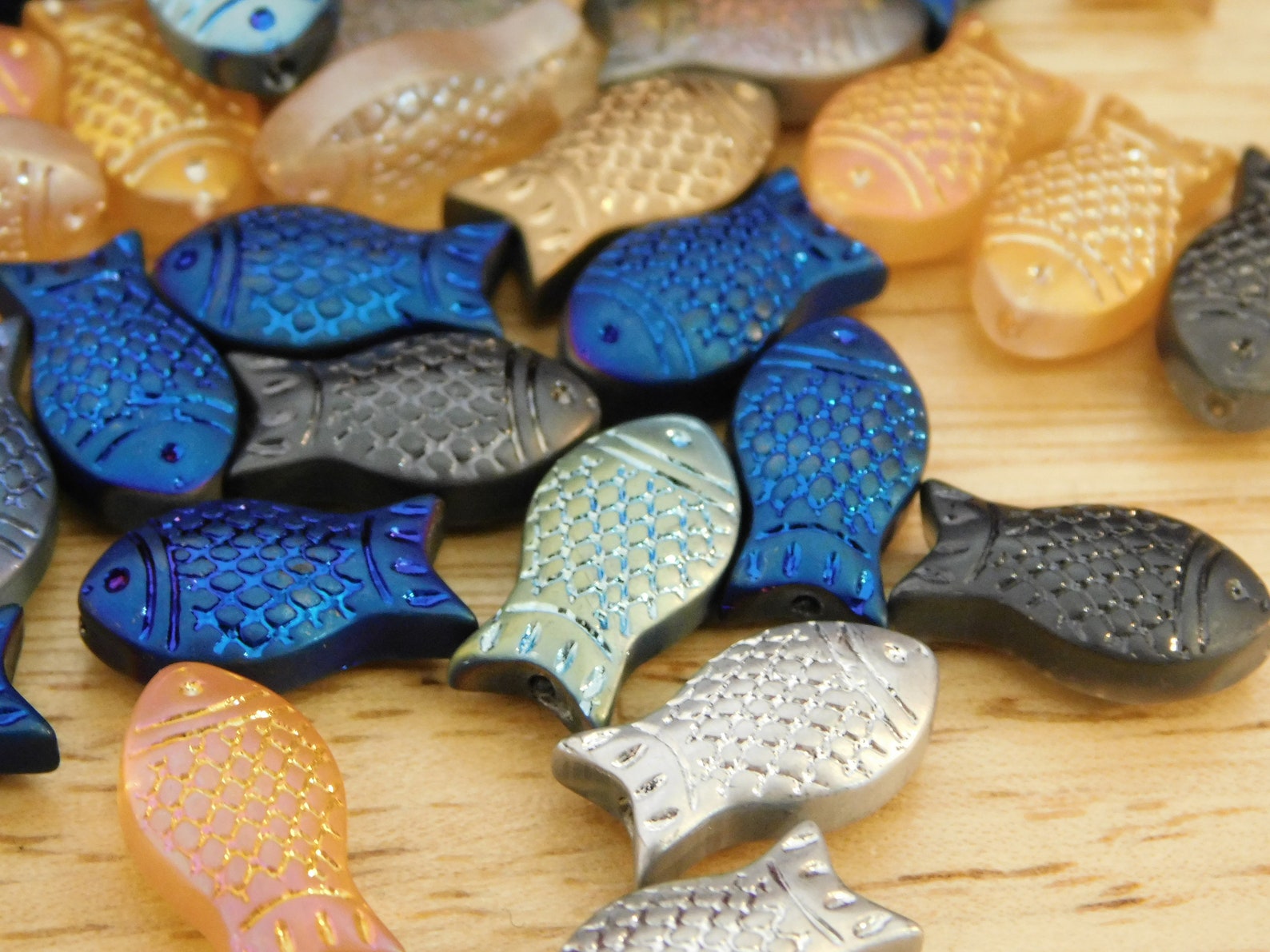 Electroplated Glass Fish Beads 15x8x5mm Metallic Electroform Etsy