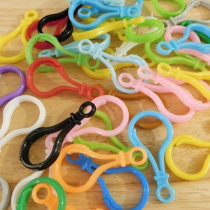 Large Plastic Clip Keychain Findings, Mixed Color 2" 50mm (DIY kids craft rainbow kandi candy kawaii key chain clasp ring link) bild 3