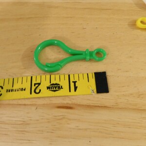 Large Plastic Clip Keychain Findings, Mixed Color 2" 50mm (DIY kids craft rainbow kandi candy kawaii key chain clasp ring link) bild 6