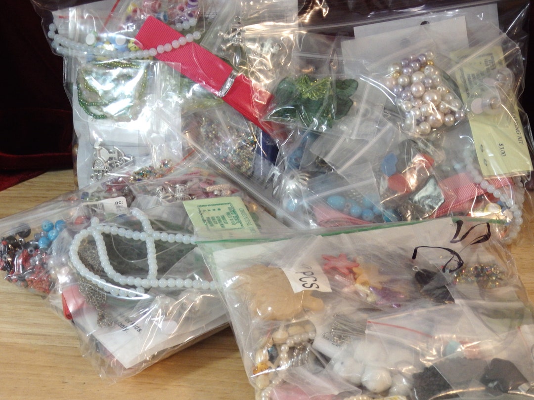 Randomly Accessory Items Mixed Lot Random Grab Bag Craft & Jewelry Supplies (findings Cabs ...