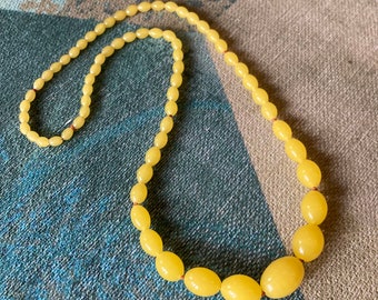 Vintage glass bead necklace