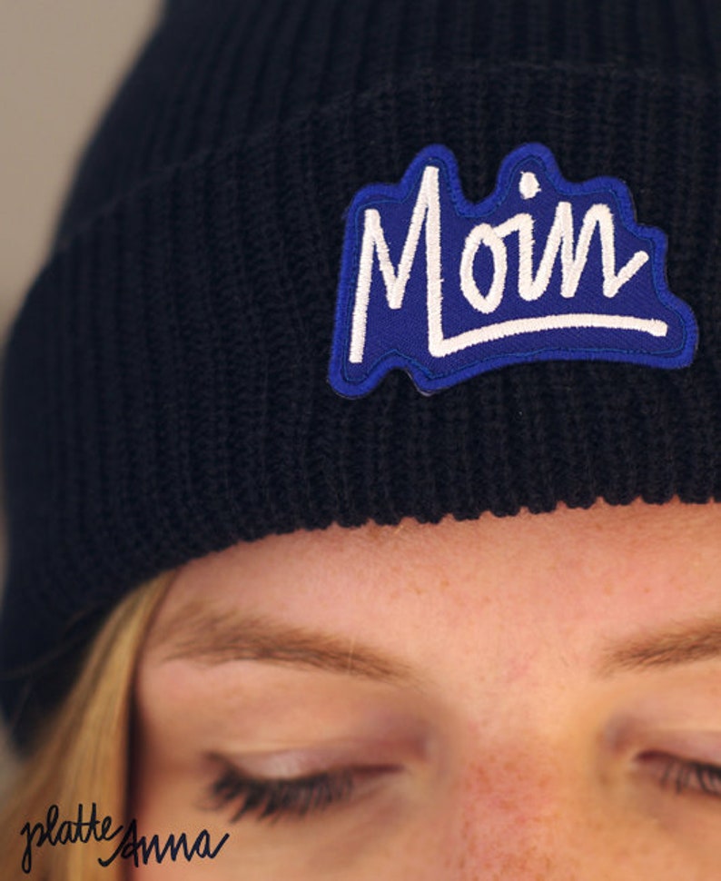 MOIN Beanie with patch, navy image 1