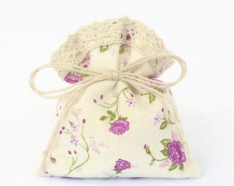 10 Party Favors Set - Tie or Drawstring Pouch - Wedding Table Decoration - Purple Beige Cotton Bags with Lace - Give away Gifts for Guests