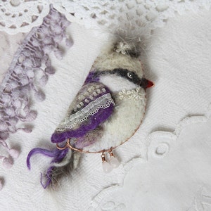 Felt brooch violet bird jewelry, bird brooch needle felted animal accessories, bird pin for scarf unique gift, one of a kind jewelry