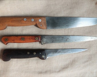 Set of 3 Antique french kitchen knives. Antique chopping knives. Rustic farmhouse kitchen. Photography props