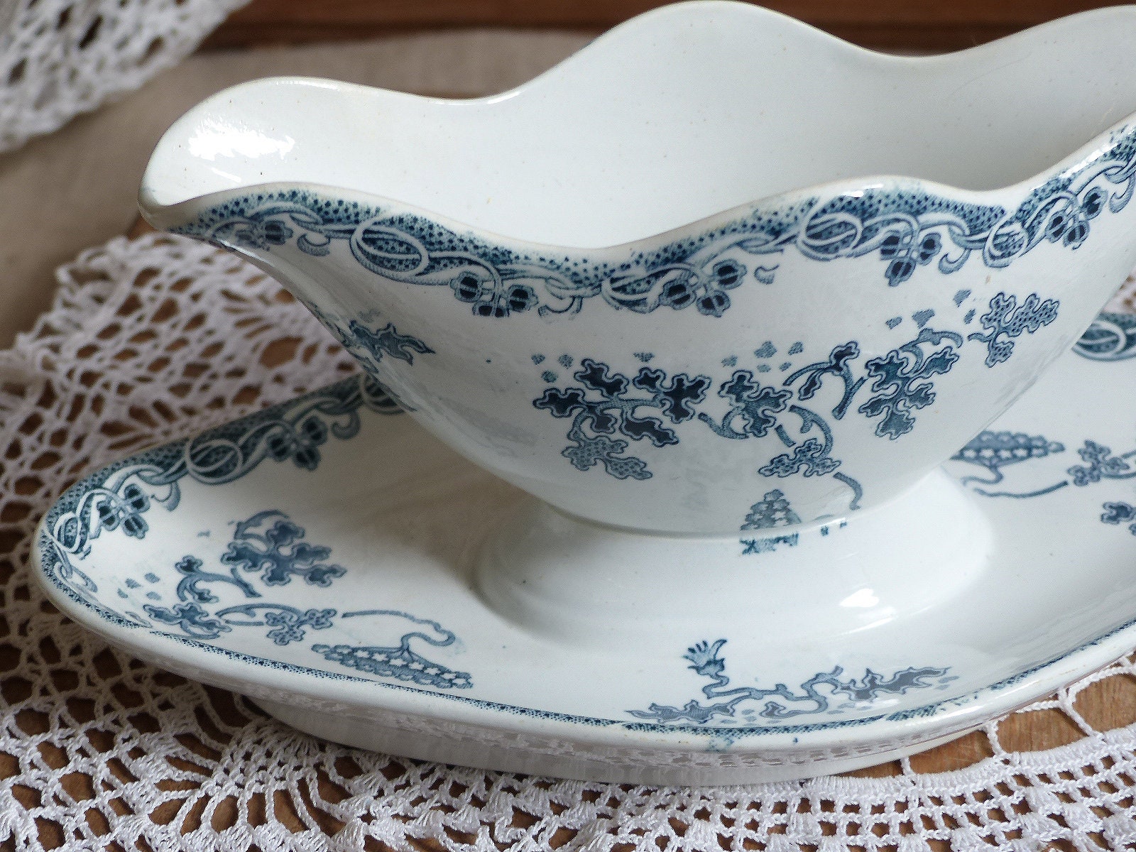 Bateau de Sauce Antique Français Bleu Transferware. Bateau Ironstone. Bleu Marine. Art Nouveau.