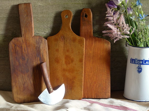 Set di 3 piccoli taglieri in legno rustico vintage francese