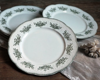 Set of 4 antique french green transferware flat dinner plates. Green flower garlands. Majolica. French country cottage.