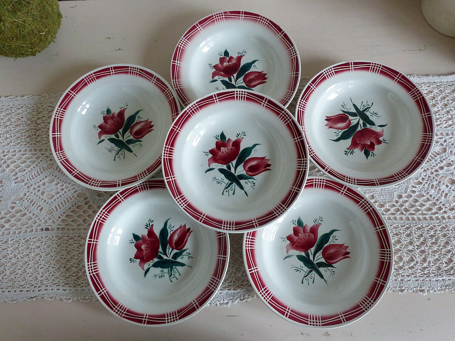 Lot de 6 Assiettes à Soupe Vintage Stencilware Français. Assiettes Profondes Français. Rouge, Blanc,