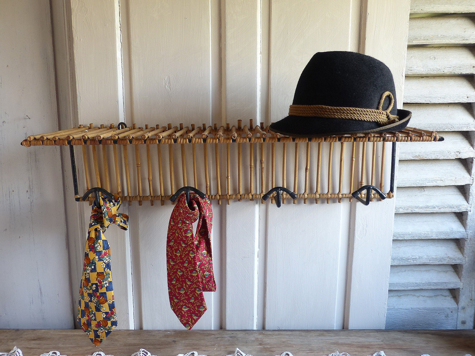 Français Étagère à Porte-Manteaux en Bambou Vintage. Crochets Manteau. Étagère Chapeaux. Décoration