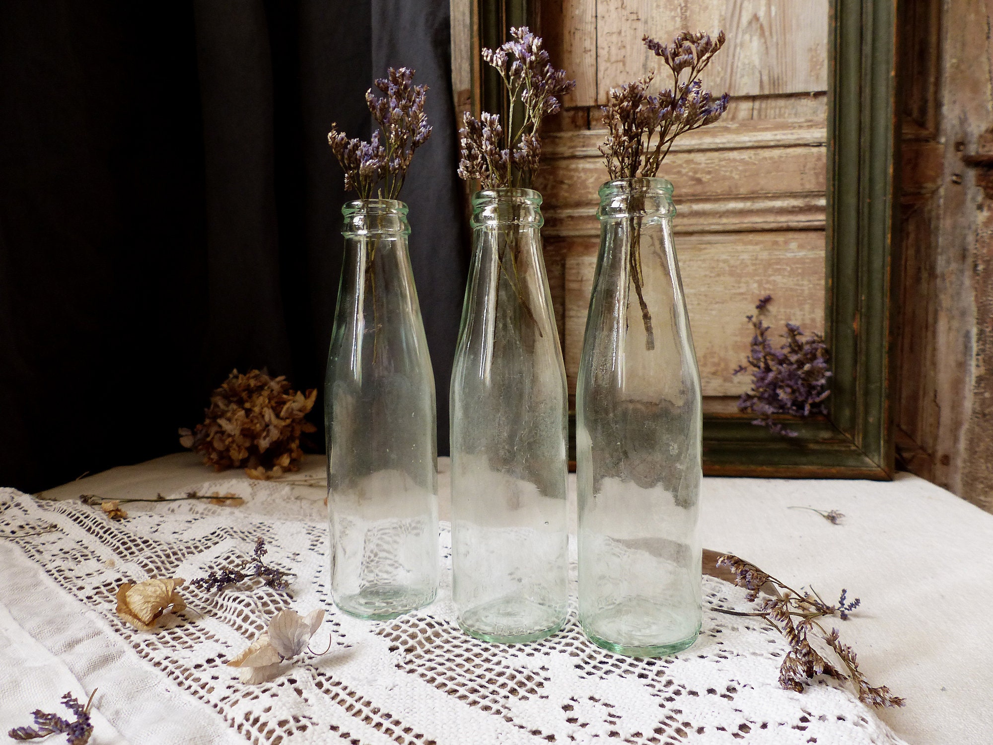 Ensemble de 3 Bouteilles Soda en Verre Français Vintage. Petites Vert Pâle. Vases Rustiques Bourgeon