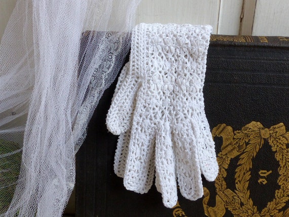 French antique hand crochet lace gloves. White sm… - image 3