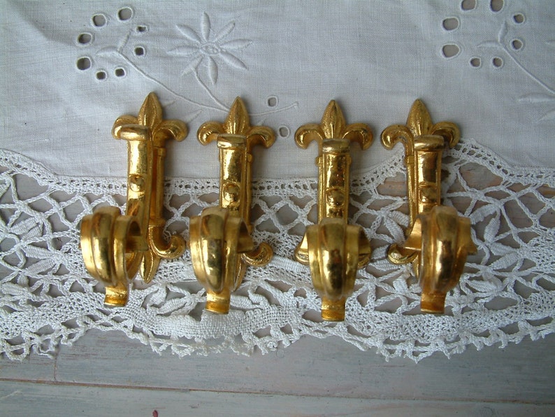 Set Of 4 French Vintage Small Gilded Bronze Curtain Tie Backs 2 Pairs Gold Hold Fleur De Lys Motif Hooks Set Of 4 French Vintage Small Gilded, Gold Curtain Tie Backs