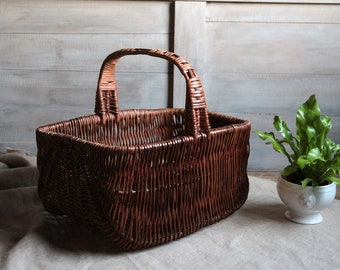 Antique french market shopping basket. Wicker garden basket. Garden trug. Knitting basket. French country decor. Rustic farmhouse kitchen