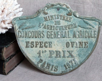 French vintage agricultural prize award plaque for sheep. Pastel mint green gold Rustic Farmhouse Shabby french Jeanne d'Arc living