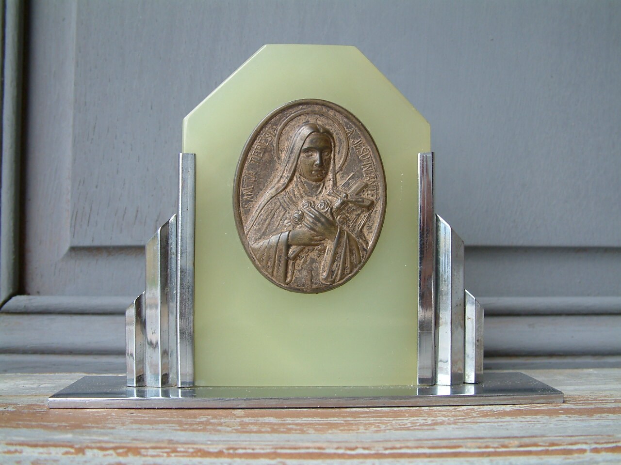 Français Art Déco Image de Sainte Thérèse. Onyx Vert Pâle. Religieux. Saints. Thérèse Lisieux. Vie J