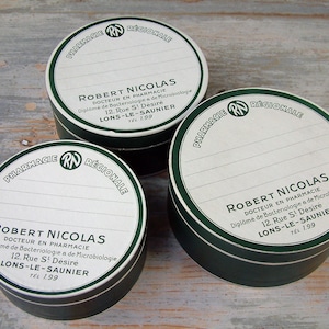 Nuevas acciones de edad. Juego de 3 cajas de farmacia de cartón redondas vintage francesas. Bosque verde. 1950 caja de botones caja de farmacia. joyero.